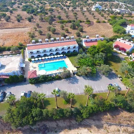 Bare Hill Holiday Apartments Krini エクステリア 写真